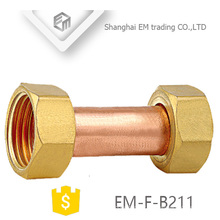 EM-F-B211 Filetage femelle égal en tube de cuivre